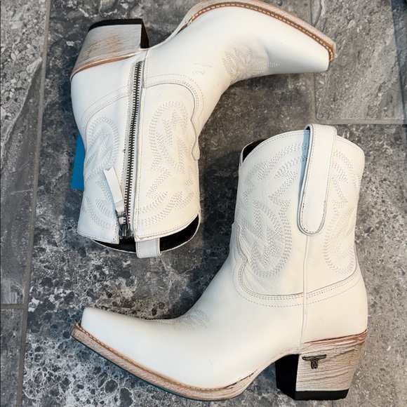 Lane White Leather Western Boots - Picture 2 of 8